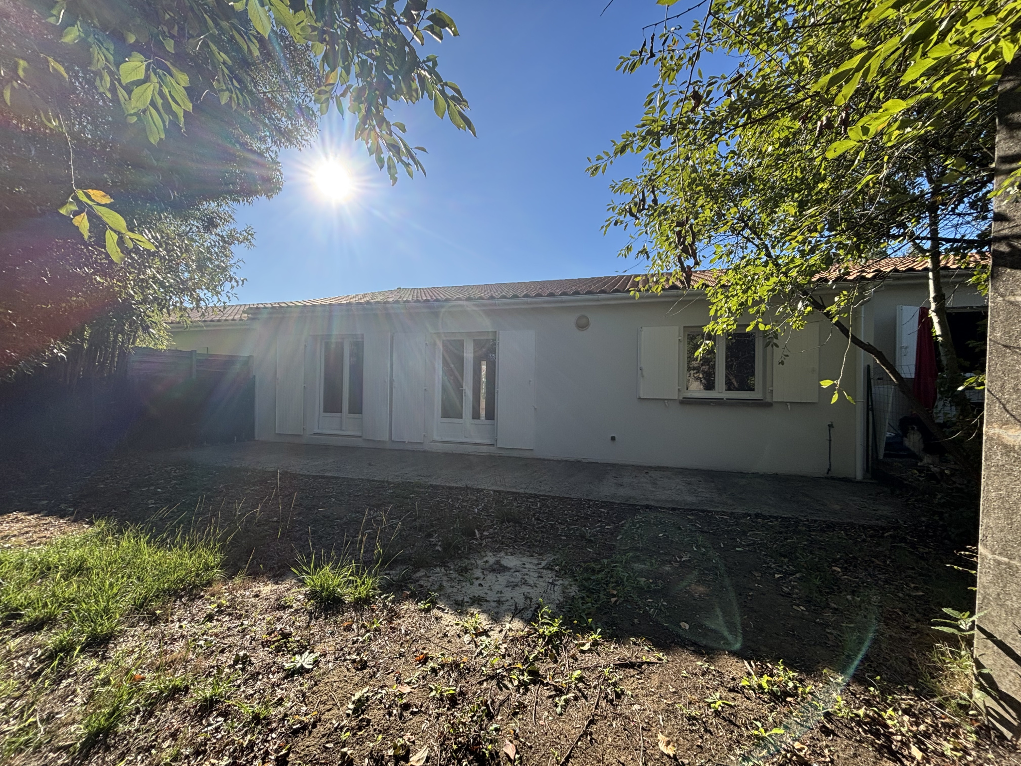 Maison à vendre à Rochefort, 82 m², 4 pièces – photo 1 sur 9